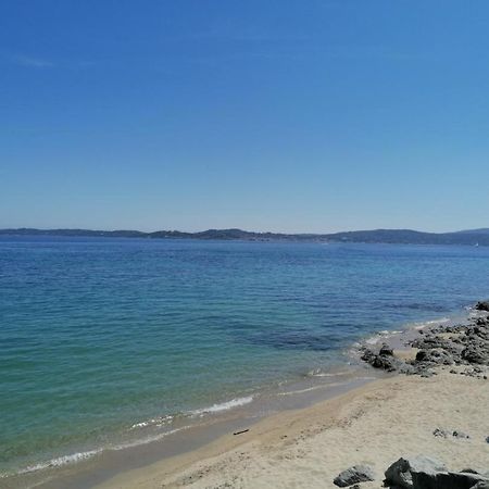 Sainte Maxime Grand Studio Climatise Proche Du Bord De Mer Сен Максим Екстериор снимка